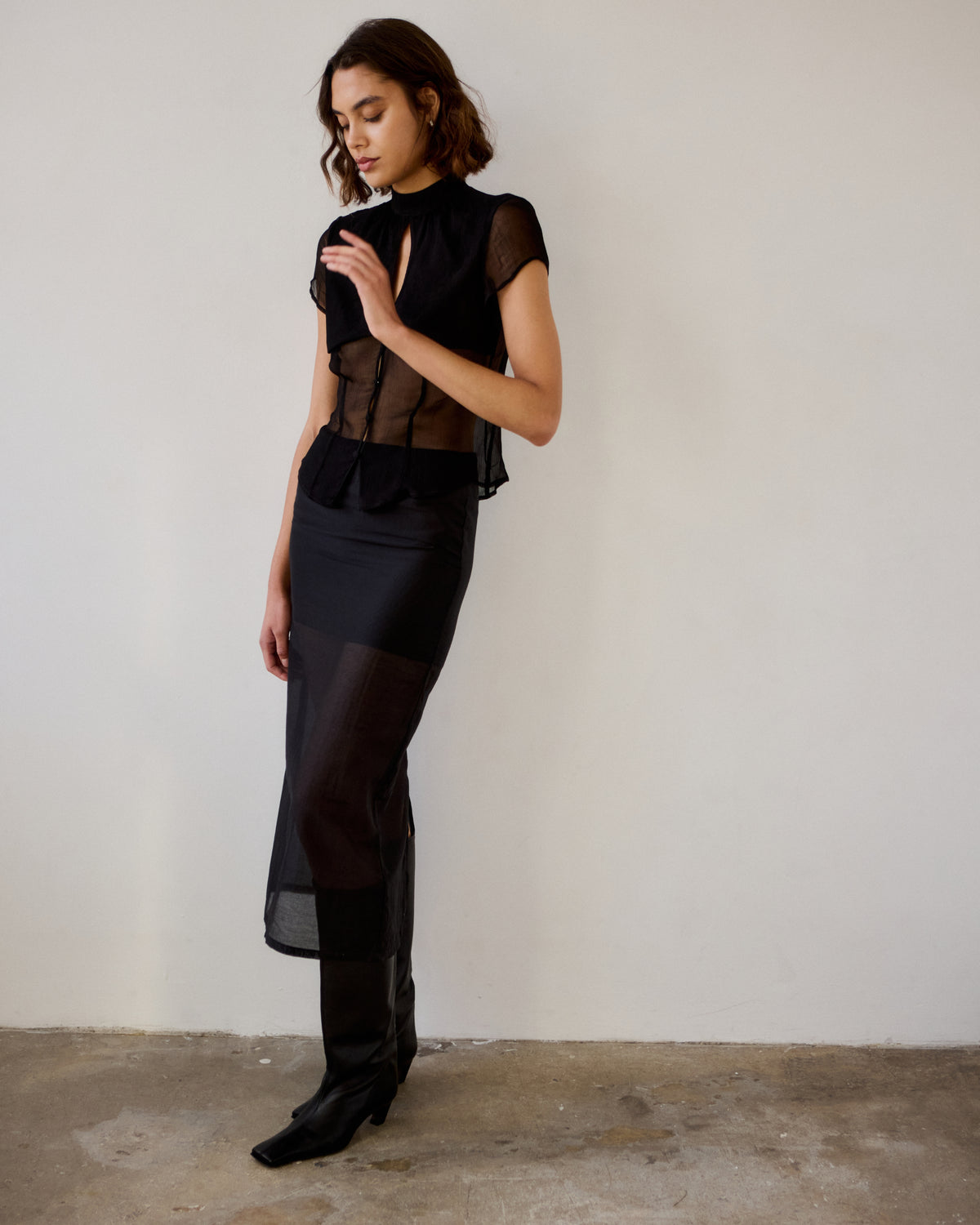 Celeste Viscose Chiffon Keyhole Top
